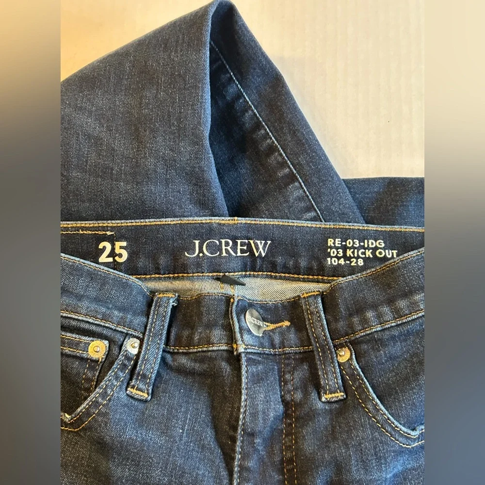 J. Crew Mid-rise kickout jean Penny Basil Wash Size 25 CC518